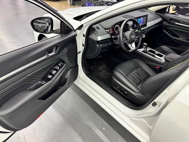 Фото 8 - Nissan Teana