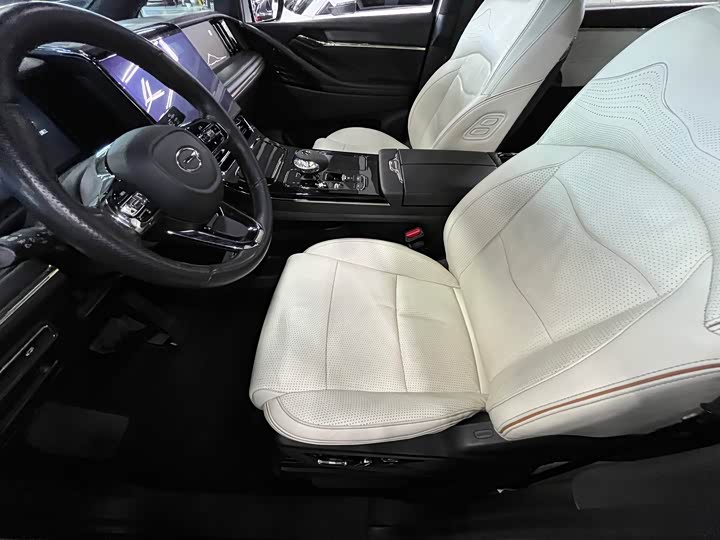 Фото 7 - GAC Trumpchi M8