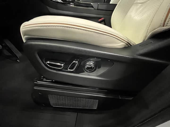 Фото 8 - GAC Trumpchi M8