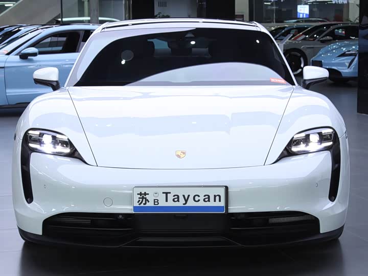 Фото 2 - Porsche Taycan