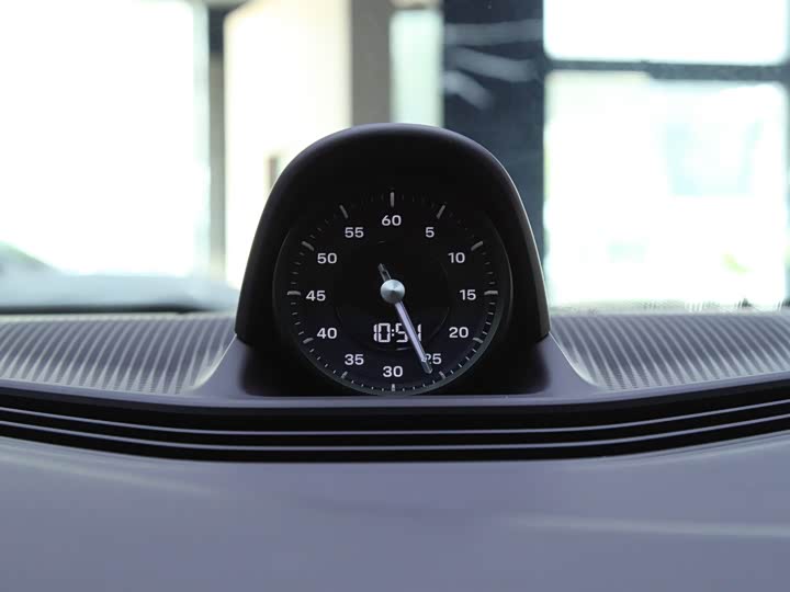 Фото 6 - Porsche Taycan