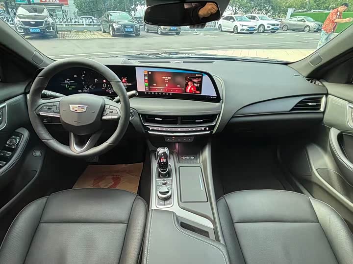 Фото 7 - Cadillac CT5