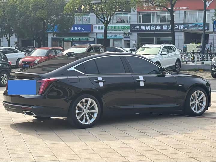 Фото 9 - Cadillac CT5