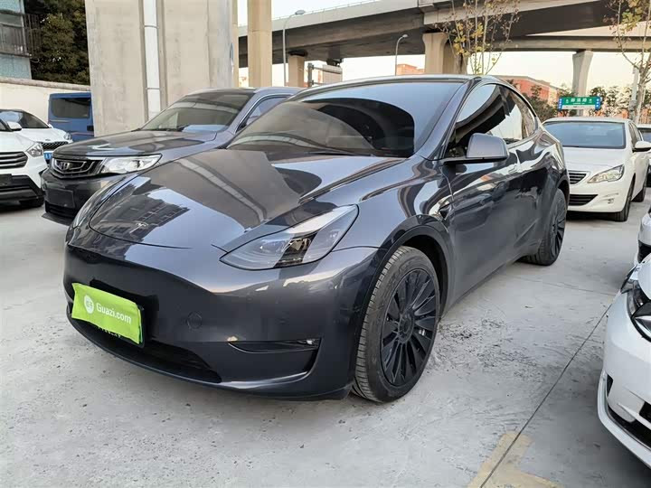 Фото 2 - Tesla Model Y