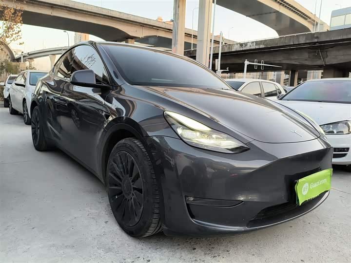 Фото 4 - Tesla Model Y