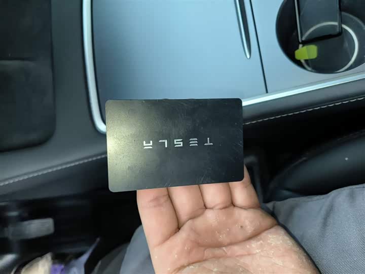 Фото 9 - Tesla Model Y