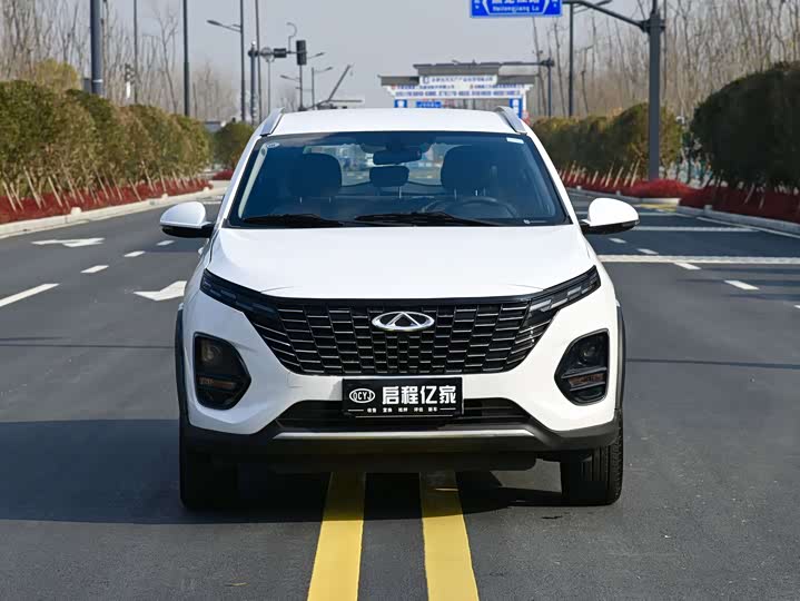 Фото 2 - Chery Tiggo 3x