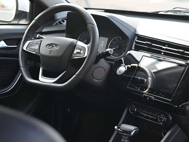 Фото 6 - Chery Tiggo 3x