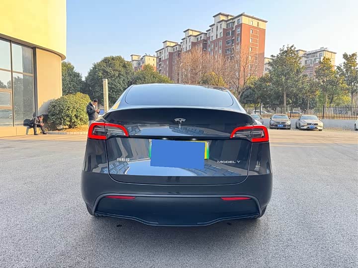 Фото 4 - Tesla Model Y