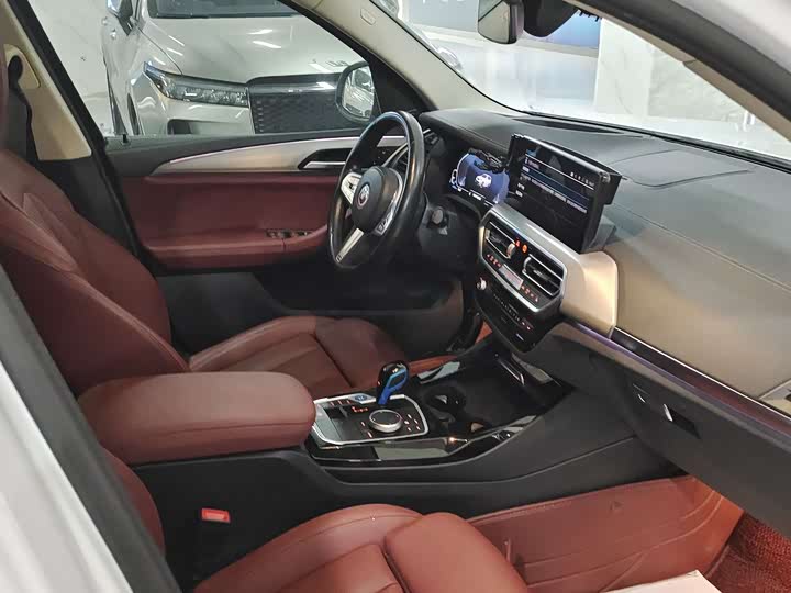 Фото 6 - BMW iX3