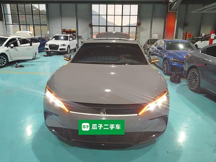 Фото 3 - BYD Han