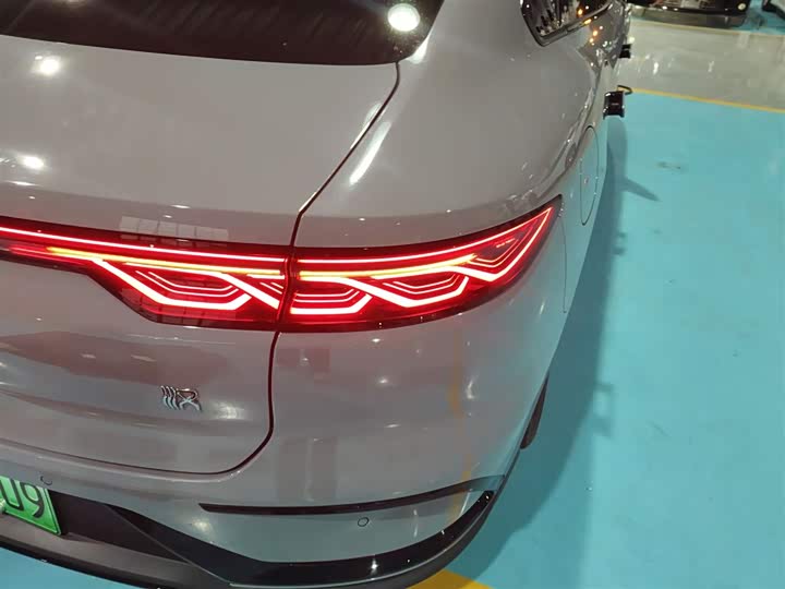 Фото 8 - BYD Han