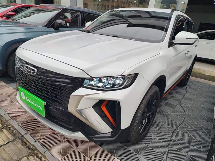 Фото 1 - Geely Atlas