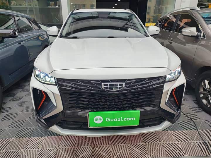 Фото 3 - Geely Atlas