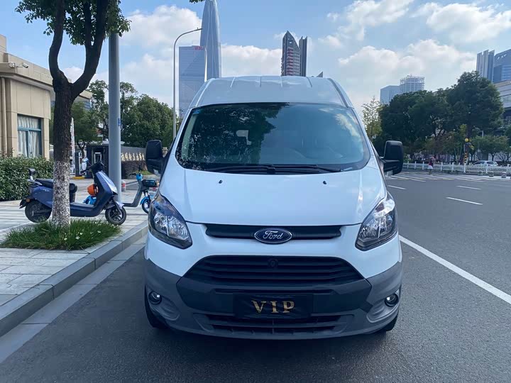 Фото 2 - Ford Transit