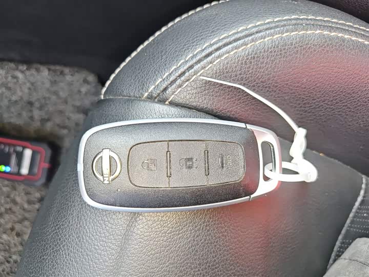 Фото 9 - Nissan Teana