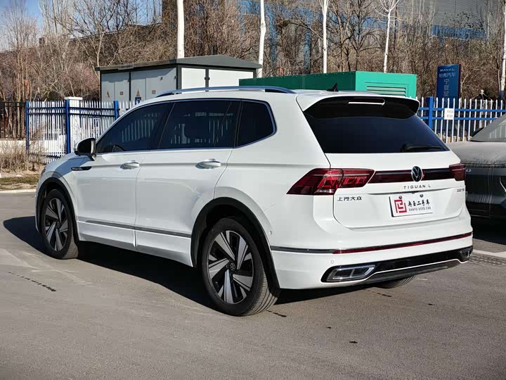 Фото 5 - Volkswagen Tiguan L Pro