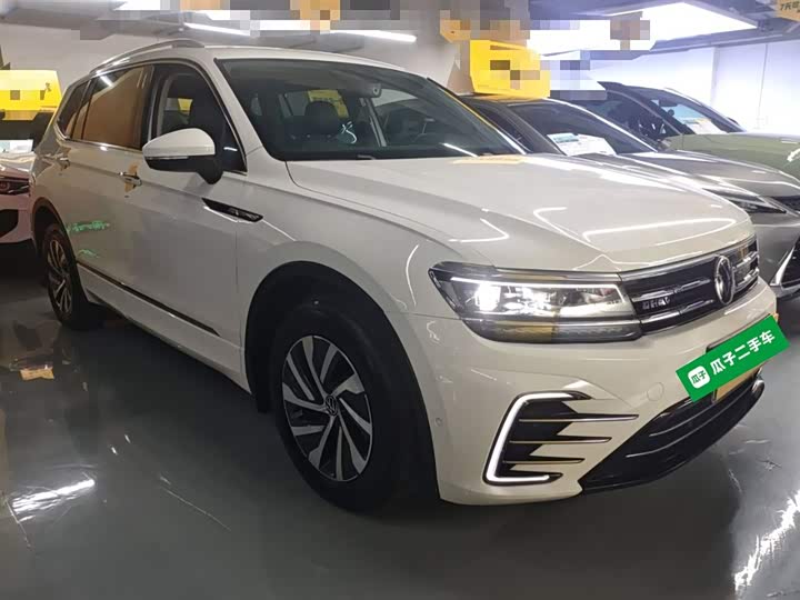 Фото 4 - Volkswagen Tiguan L Hybrid