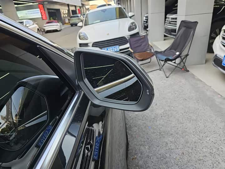 Фото 8 - Audi RS Q8