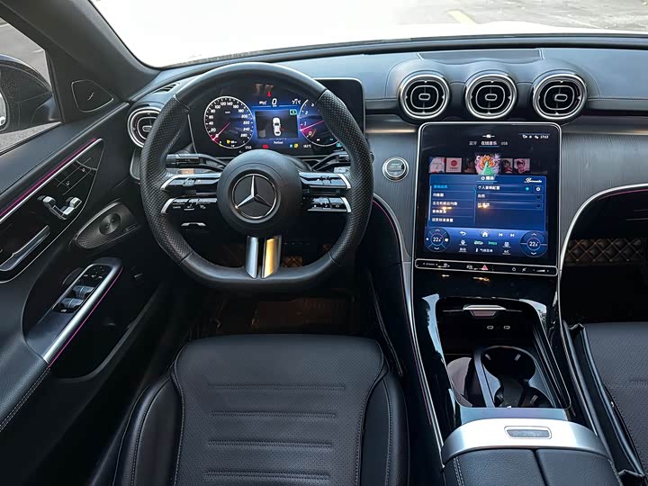 Фото 9 - Mercedes-Benz C-Class