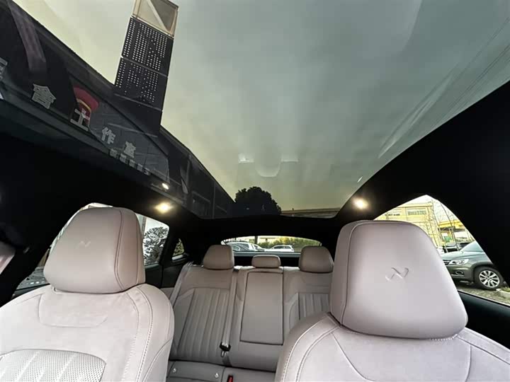 Фото 9 - Nio Onvo L60