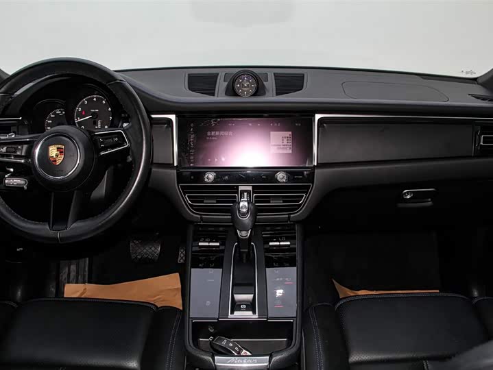 Фото 8 - Porsche Macan