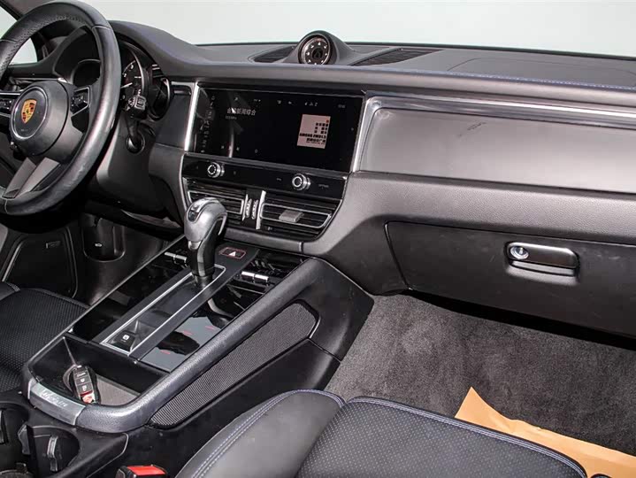 Фото 9 - Porsche Macan