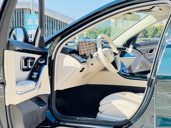 Фото 4 - Mercedes-Benz S-Class