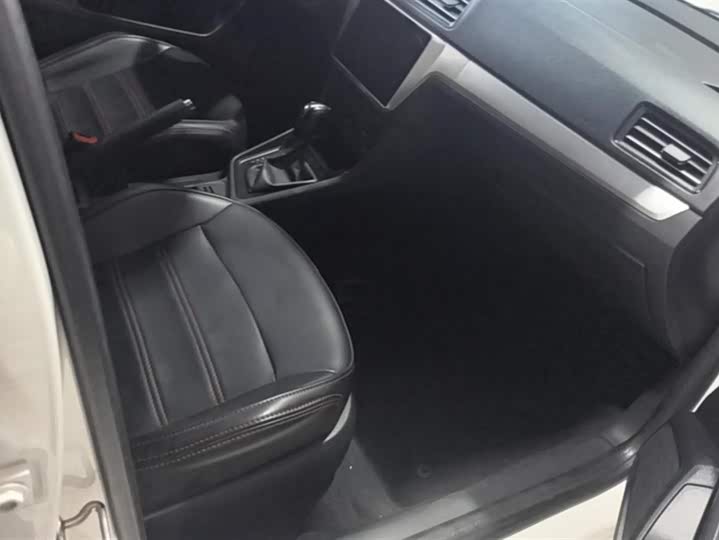 Фото 8 - Volkswagen Lavida