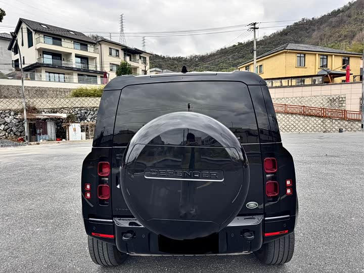 Фото 4 - Land Rover Defender