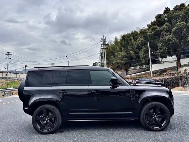 Фото 7 - Land Rover Defender