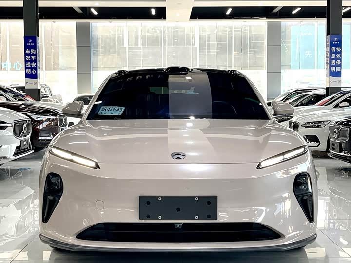 Фото 2 - Nio ET5