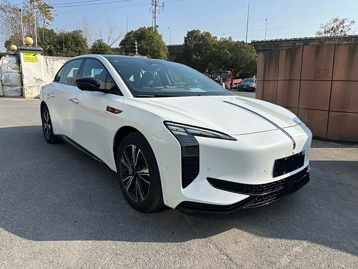 Фото 3 - Hongqi EH7