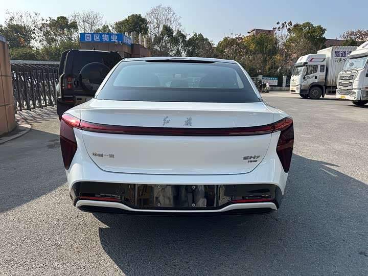 Фото 5 - Hongqi EH7