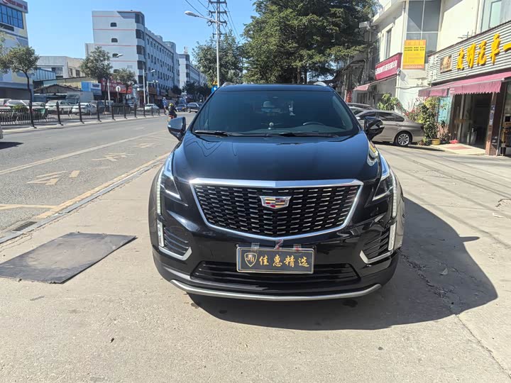 Фото 2 - Cadillac XT5