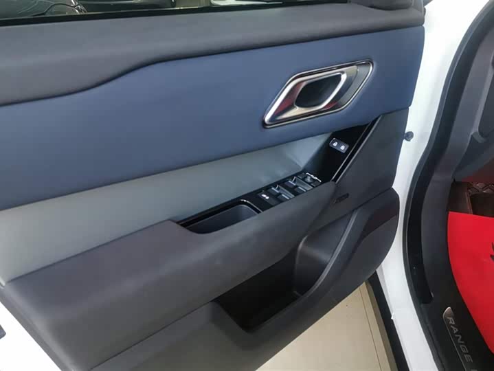 Фото 7 - Land Rover Range Rover Velar