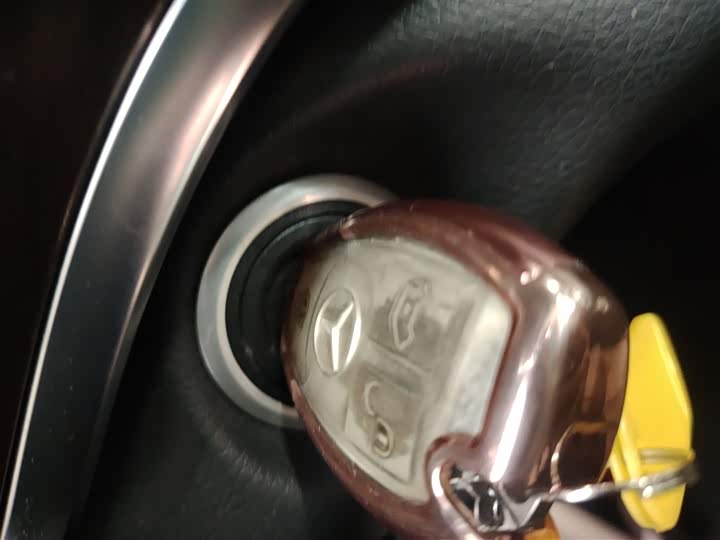 Фото 9 - Mercedes-Benz V-Class