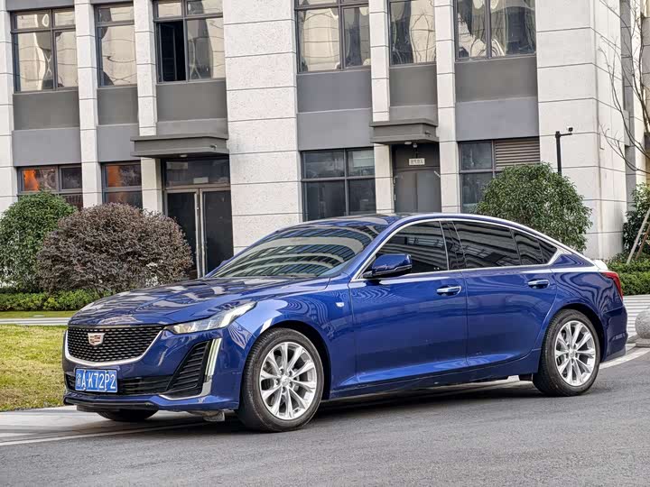 Фото 1 - Cadillac CT5