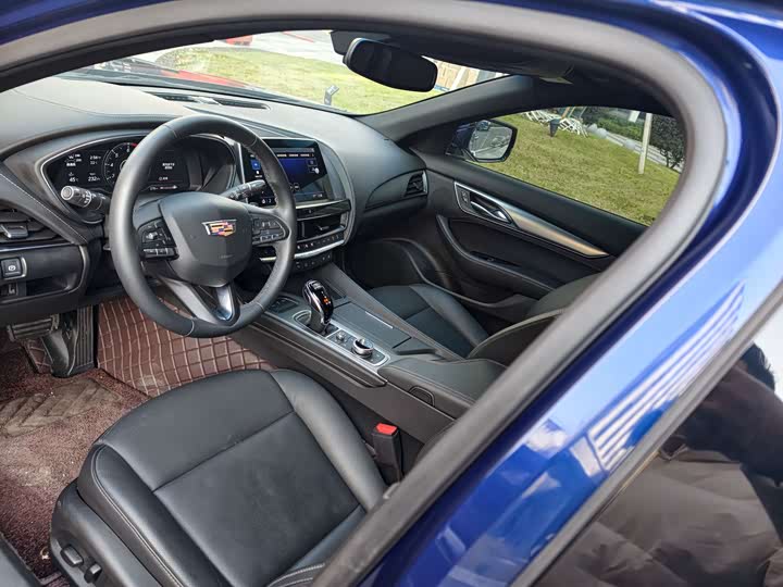 Фото 9 - Cadillac CT5