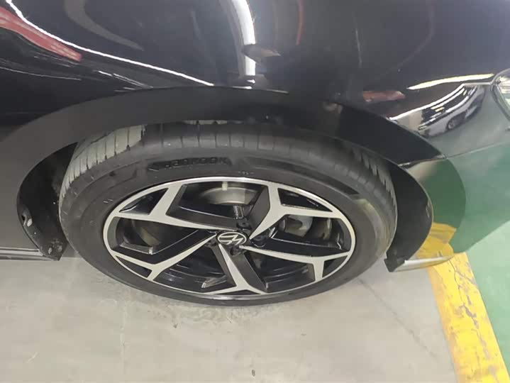 Фото 6 - Volkswagen Magotan