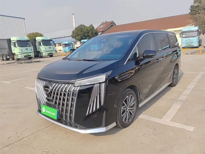 Фото 2 - GAC Trumpchi M8