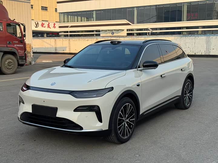 Фото 1 - Leapmotor C11