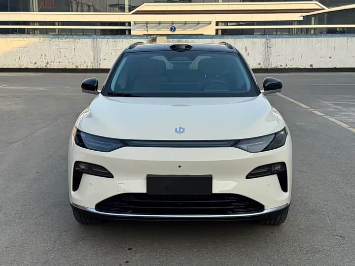 Фото 2 - Leapmotor C11