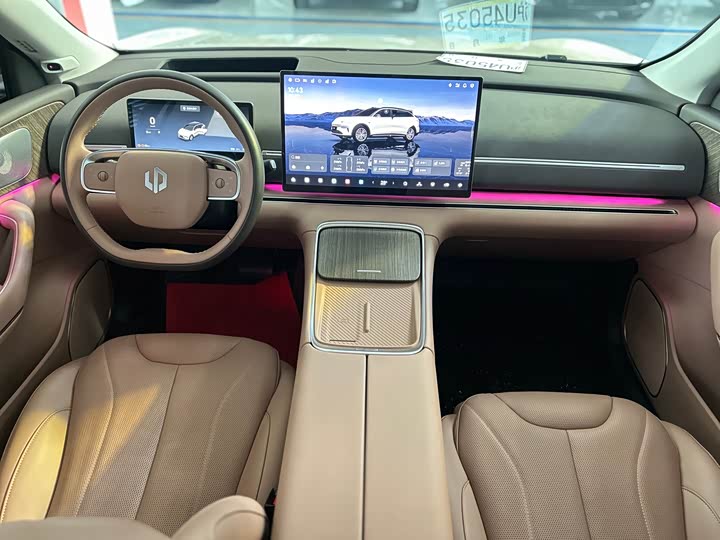 Фото 9 - Leapmotor C11