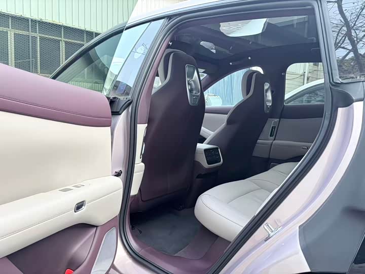 Фото 6 - Xiaomi YU7