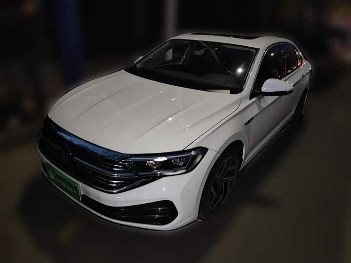 Фото 2 - Volkswagen Sagitar L