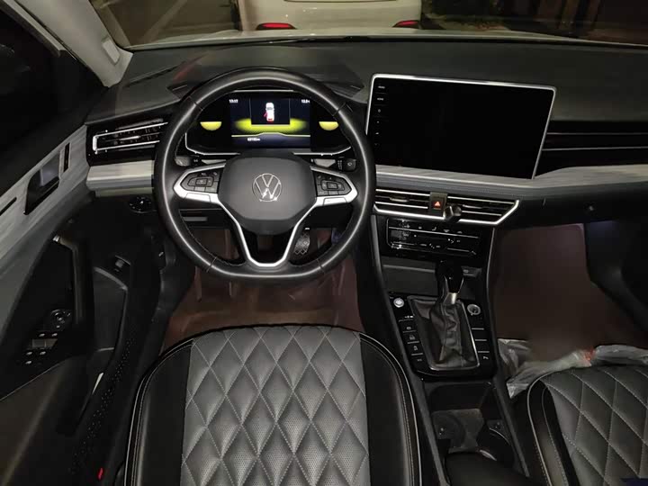 Фото 3 - Volkswagen Sagitar L