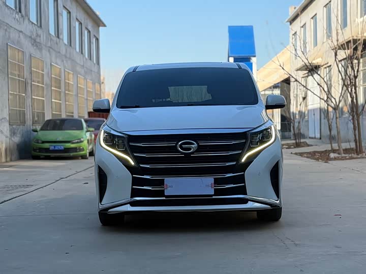 Фото 2 - GAC Trumpchi M8