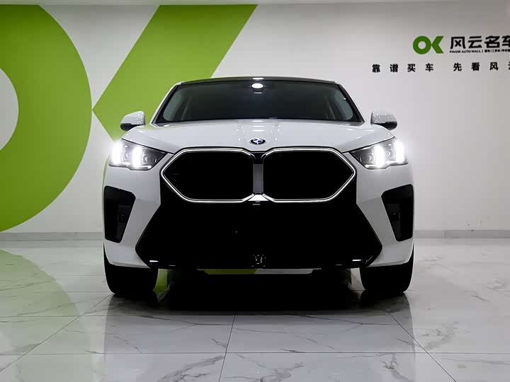 Фото 2 - BMW X2