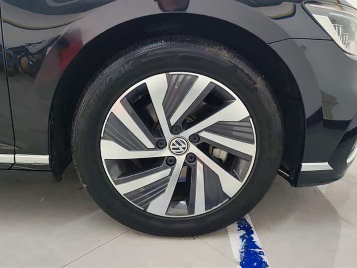 Фото 6 - Volkswagen Magotan GTE Hybrid